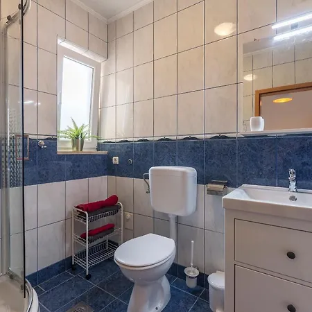 Canaria Apartment *
