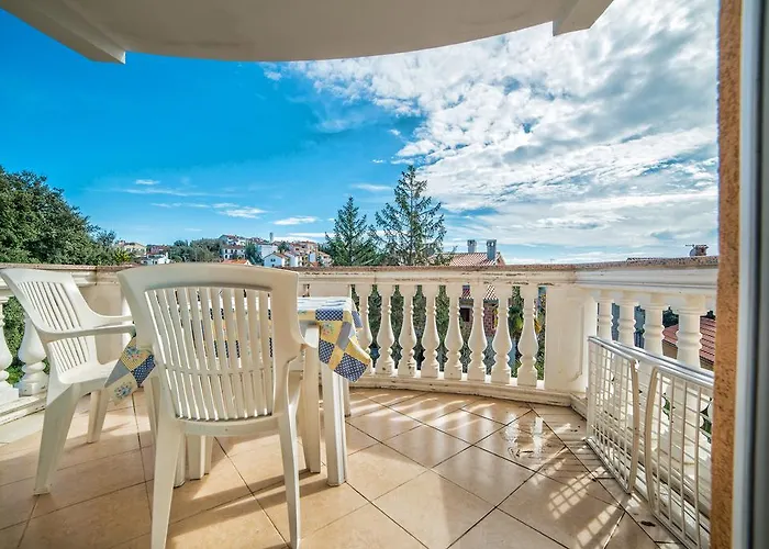 Apartment Canaria Pula